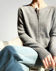 Cardigan Élégant en Laine Douce 3 - Mode Lumière