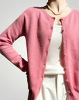 Cardigan Élégant en Laine Douce 6 - Mode Lumière