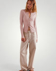 Cardigan Femme Élégant au Confort Optimal 4 - Mode Lumière