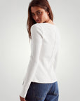 Cardigan Femme Élégant au Confort Optimal 3 - Mode Lumière
