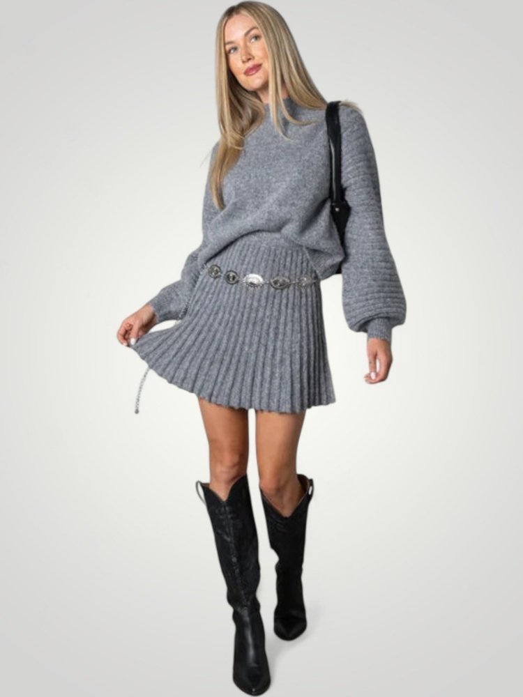 Ensemble Femme Élégant en Tricot avec Jupe Plissée