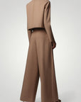 Ensemble Femme Élégant et Confortable avec Pantalon Large et Chemisier 8 - Mode Lumière