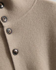Pull à Col Roulé Élégant avec Détails Boutonnés 4 - Mode Lumière