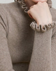 Pull Femme Côtelé au Col Montant Élégant 1 - Mode Lumière