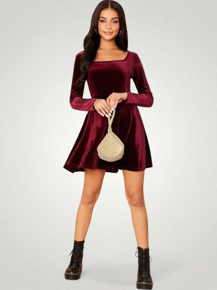 Robe Élégante Femme à Encolure Carrée