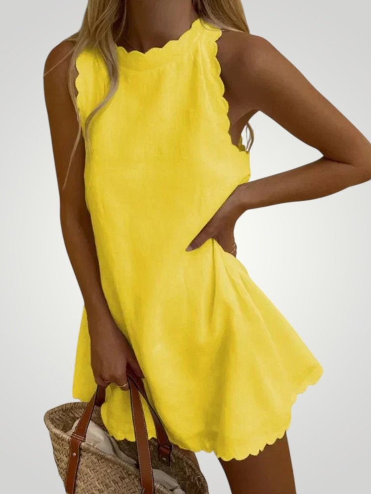 Robe Courte Femme Élégante et Flatteuse