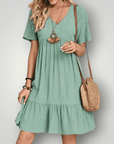 Robe d'Été Élégante à Col V 5