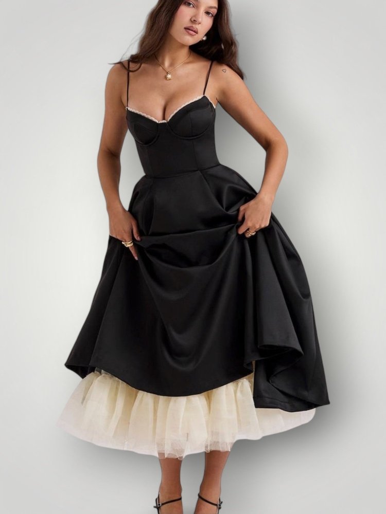 Robe Élégante au Style Intemporel 1
