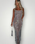 Robe Élégante au Style Lumineux 3