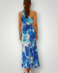 Robe Élégante au Style Raffiné 3