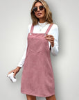 Robe Pinafore Élégante et Confortable 1