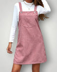 Robe Pinafore Élégante et Confortable 4