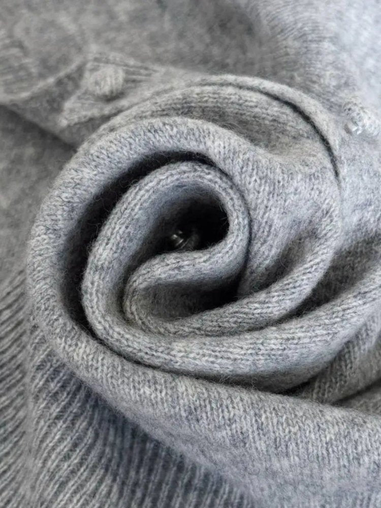 Cardigan Élégant en Laine Douce 4 - Mode Lumière