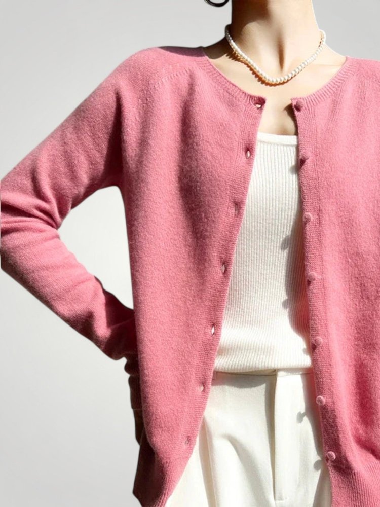 Cardigan Élégant en Laine Douce 6 - Mode Lumière