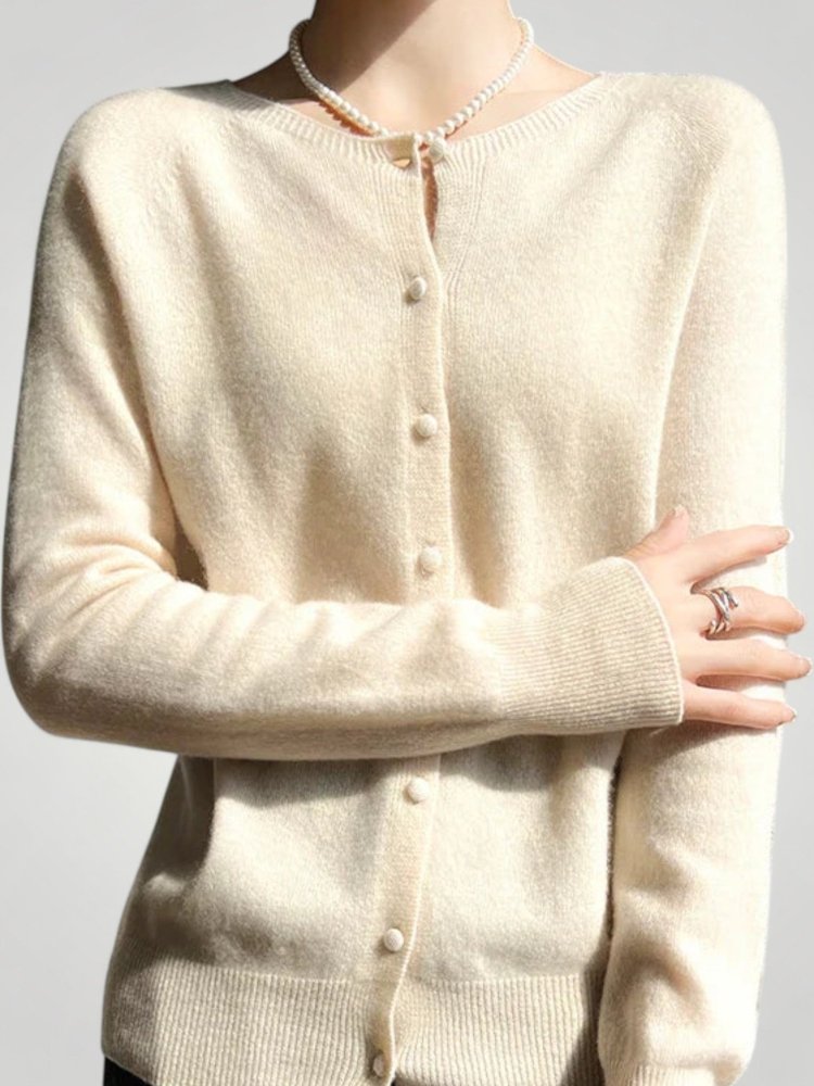 Cardigan Élégant en Laine Douce 1 - Mode Lumière