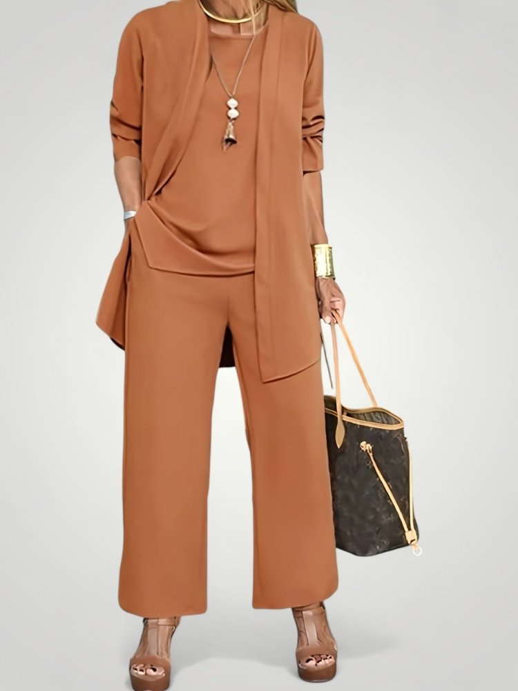 Ensemble Tailleur Femme Élégant et Confortable 6 - Mode Lumière