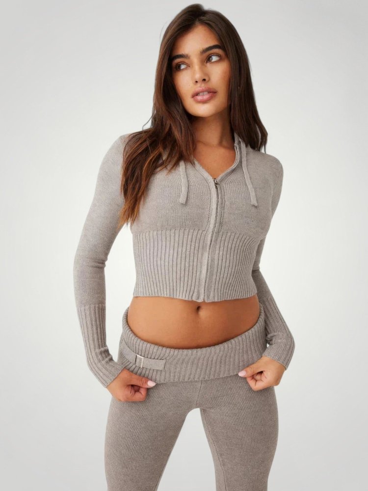 Ensemble Tricoté Femme Élégant et Confortable 1 - Mode Lumière