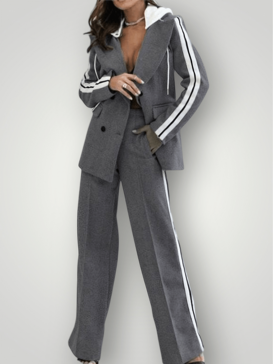 Ensemble à Capuche Élégant et Confortable 1