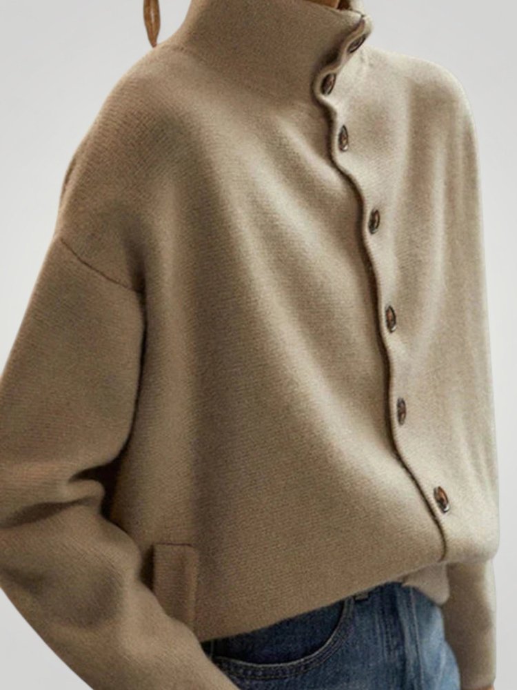 Pull à Col Roulé Élégant avec Détails Boutonnés 1 - Mode Lumière