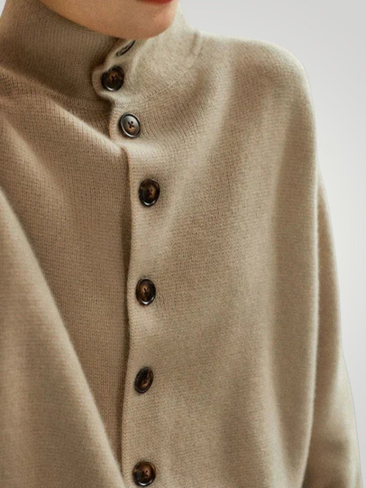 Pull à Col Roulé Élégant avec Détails Boutonnés 3 - Mode Lumière