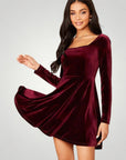 Robe Élégante Femme à Encolure Carrée
