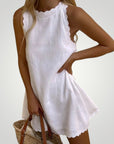 Robe Courte Femme Élégante et Flatteuse