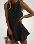 Robe Courte Femme Élégante et Flatteuse