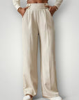 Pantalons Élégants au Style Contemporain 9