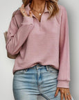 Pull Élégant Femme au Style Raffiné 0