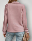 Pull Élégant Femme au Style Raffiné 4