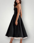 Robe Élégante au Style Intemporel 2