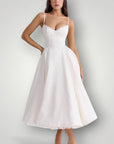 Robe Élégante au Style Intemporel 10