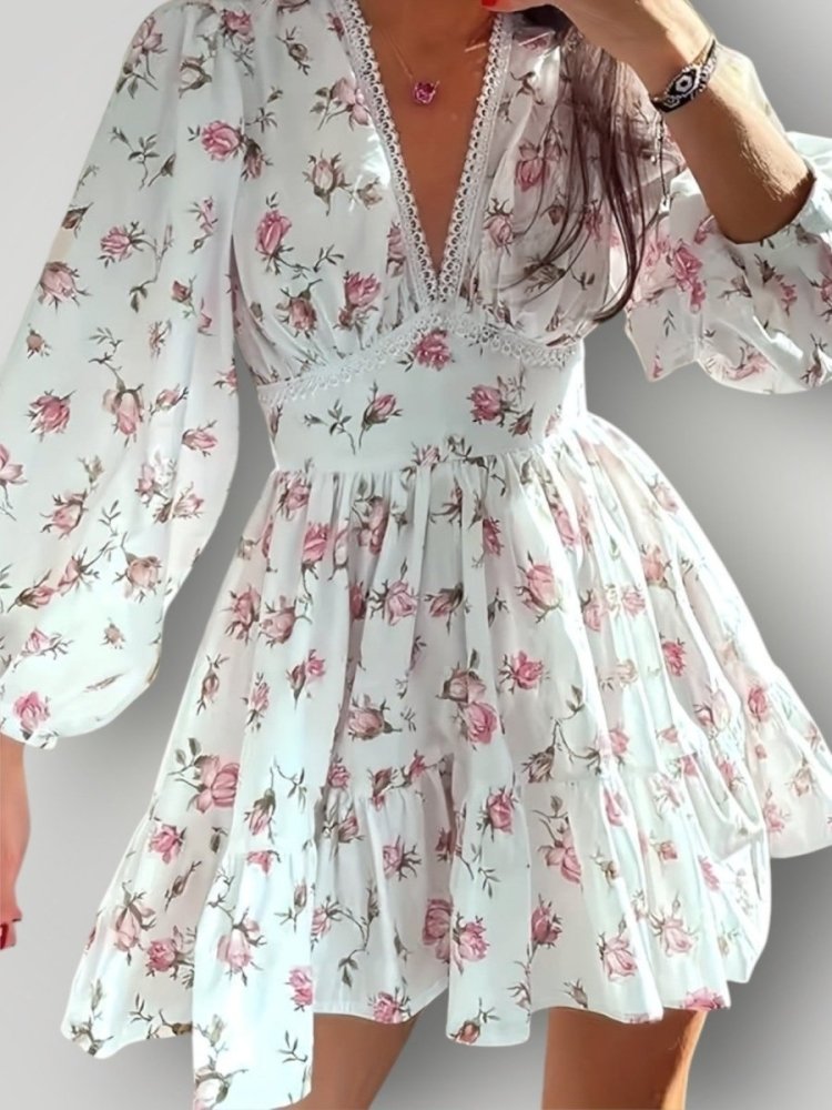 Robe Fleurie Élégante et Confortable 3