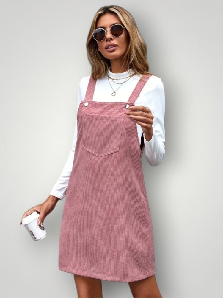 Robe Pinafore Élégante et Confortable 1